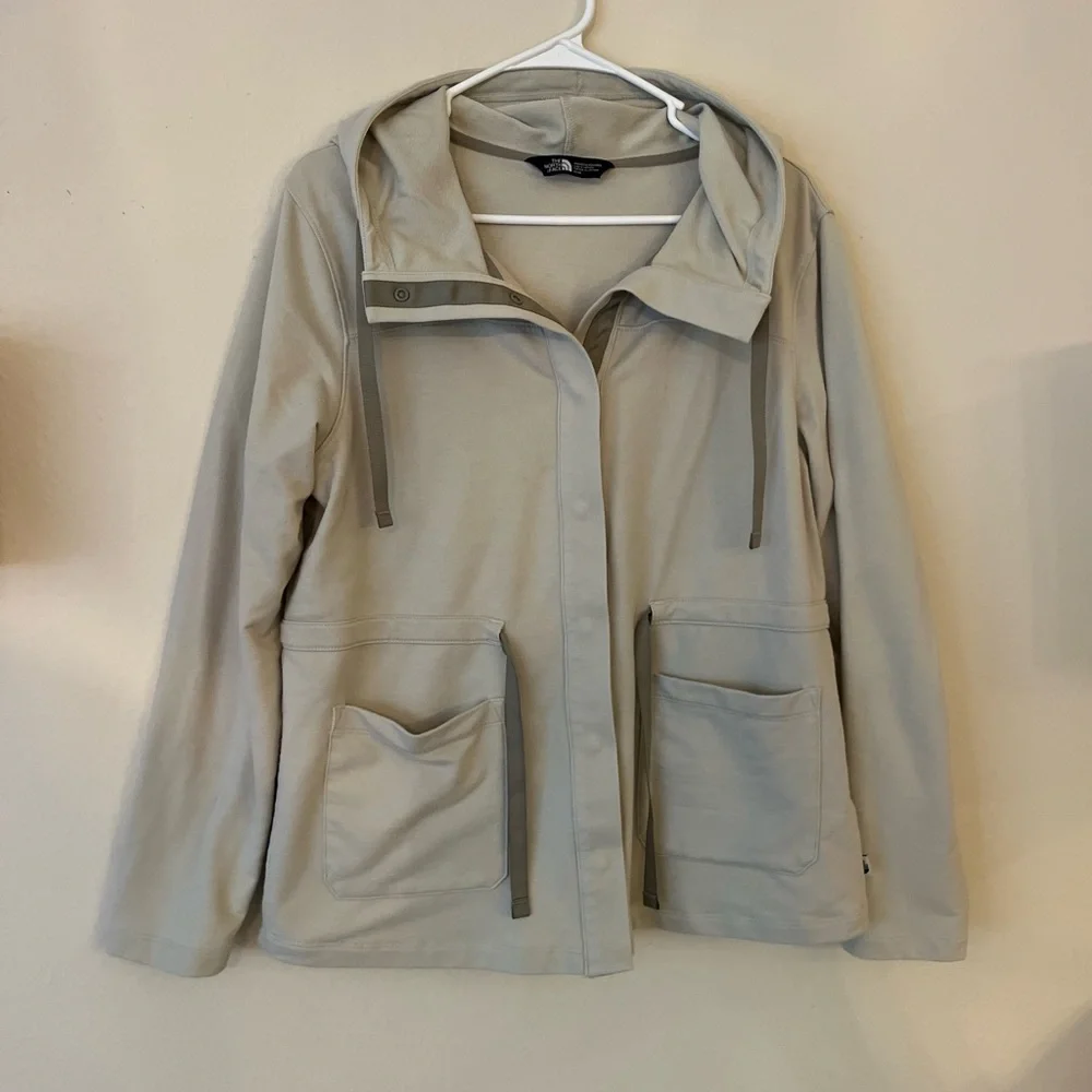 The North Face Jacket, Size Medium - Picture 1 of 4